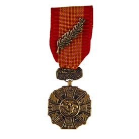 Gallantry Cross w/ Palm Mini Medal