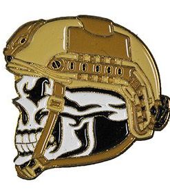 PIN-SKULL/HELMET