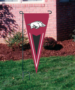 Arkansas Yard Pennat 34"x14"