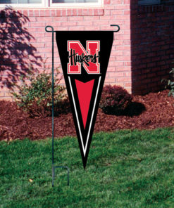 Nebraska Yard Pennat 34"x14"