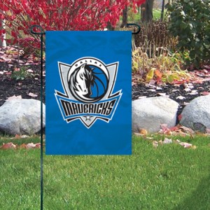 15″ X 10 1/2″ DALLAS MAVERICKS MINI GARDEN/WINDOW FLAG